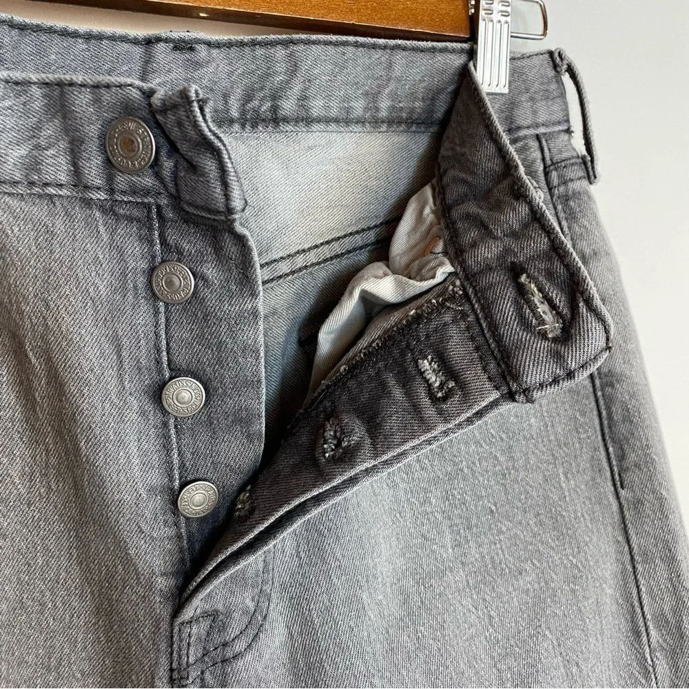 Levi’s 501 Jeans Rigid Denim in Dirienzo Gray 4 Button Fly Mens size 29 x 34